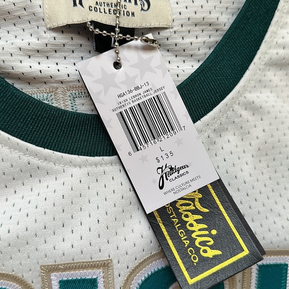 LeBron James’ High School Jersey - Picture 5 of 5